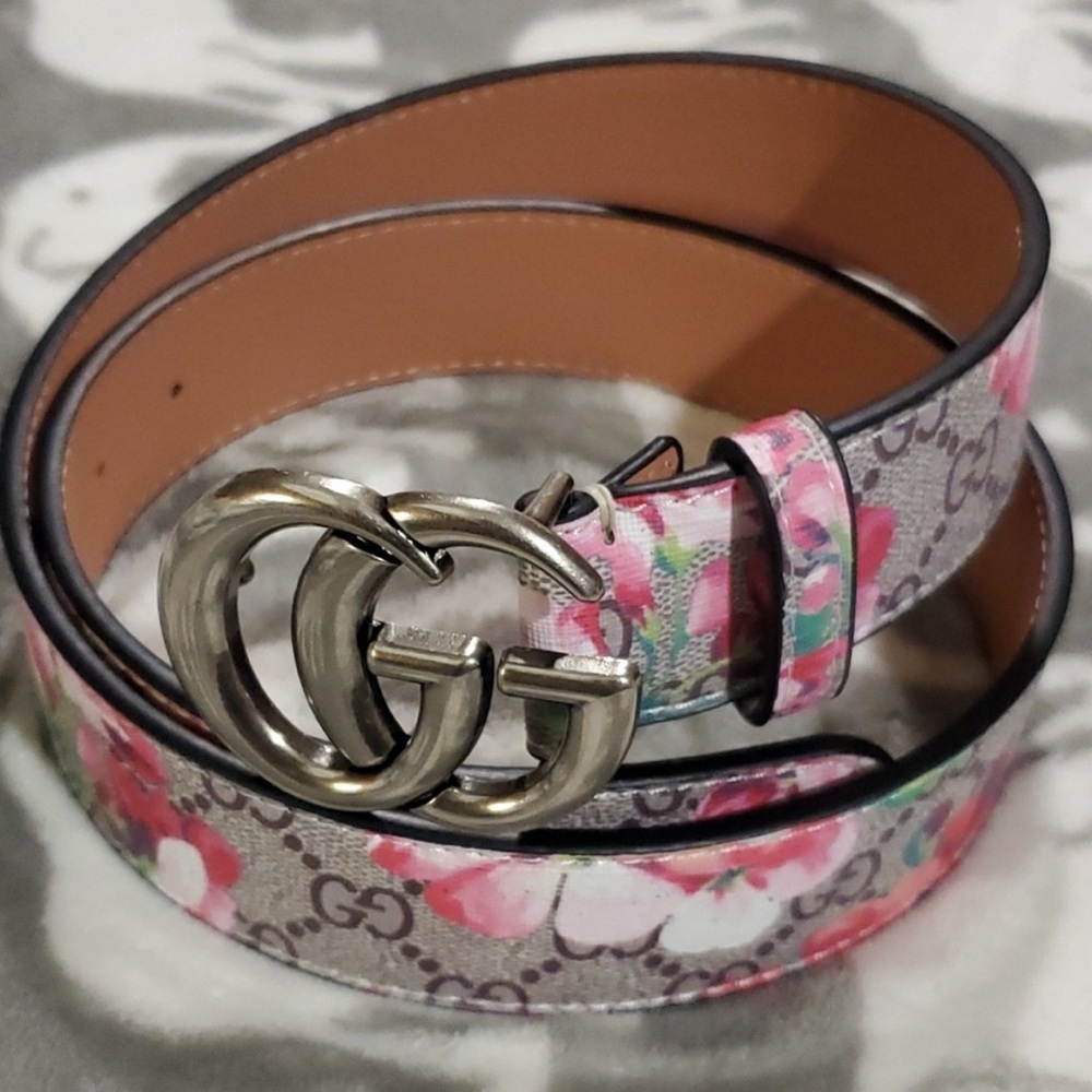 Gucci bloom belt excellent condition 100% authentic womens 34” floral